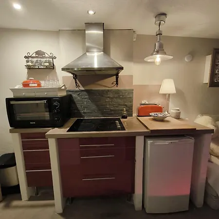 Love-room Discret 40 M2 Les Mimosas Village Avec Terrasse Bormes-les-Mimosas