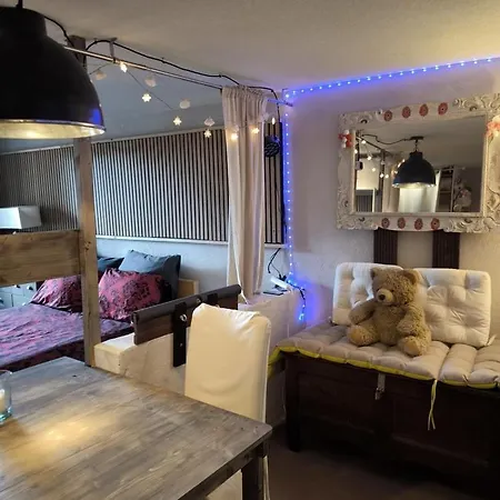 Love-room Discret 40 M2 Les Mimosas Village Avec Terrasse Bormes-les-Mimosas