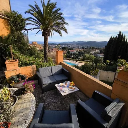 Love-room Discret 40 M2 Les Mimosas Village Avec Terrasse Bormes-les-Mimosas